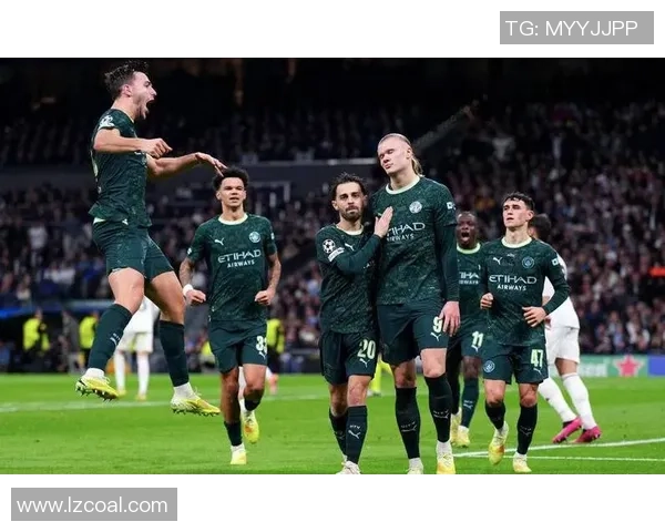 欧冠激战：皇马狂胜曼联4-0全场数据解析引发热议