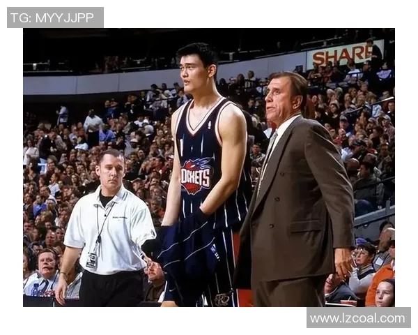 姚明形象的多样性与影响力探讨及其在篮球历史中的重要地位分析