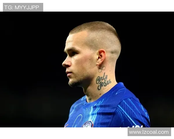 尤文图斯狂胜曼联5-1绝杀时刻引发争议判罚全场沸腾