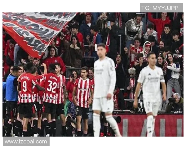 足总杯精彩对决皇马与多特蒙德1比1平局帽子戏法引发全场热潮