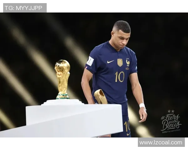 世界杯精彩对决里昂逆转那不勒斯帽子戏法引爆全场热情