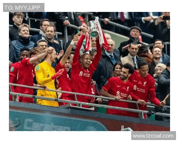 欧联杯激战拜仁与切尔西平局点球大战引发全场狂欢与转会传闻